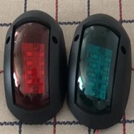 Luz Navegación Led Roja Ovalada 12/24V 90x77x43,5mm